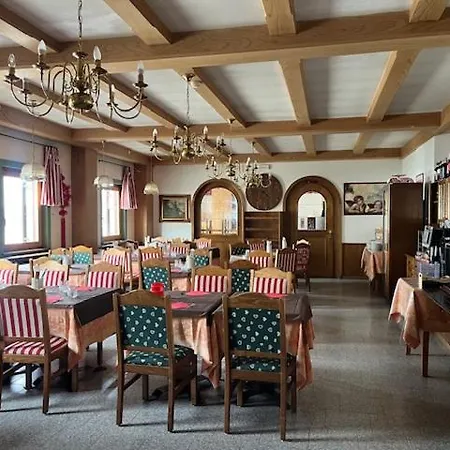Genziana Hotel 3*